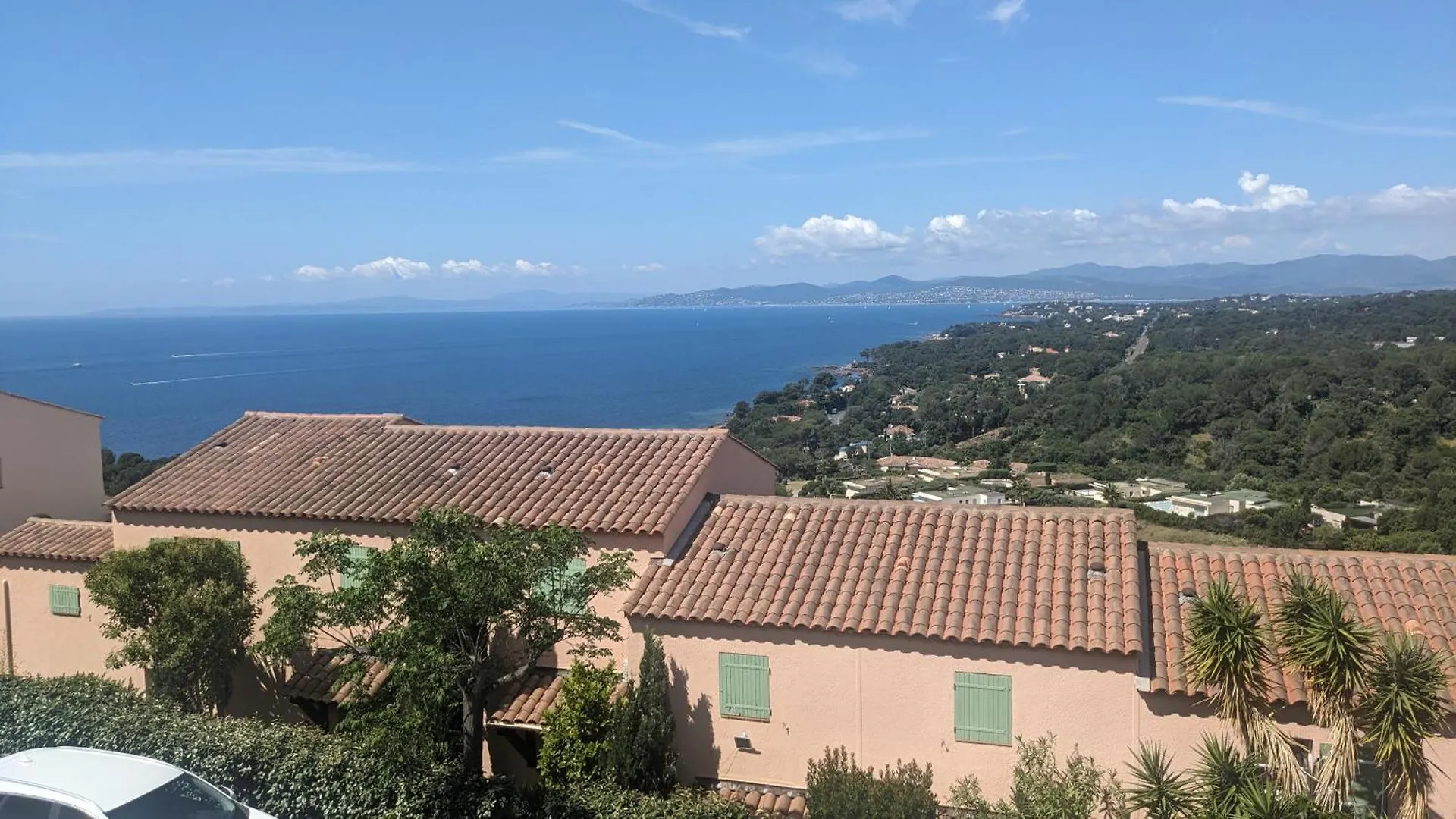 アパート Appartement Vue Mer Et Esterel Avec Piscine Saint-Raphaël
