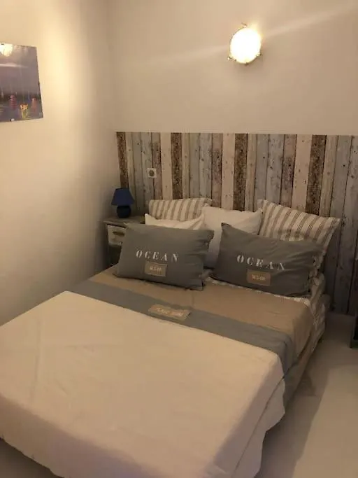 アパート Appartement Vue Mer Et Esterel Avec Piscine Saint-Raphaël